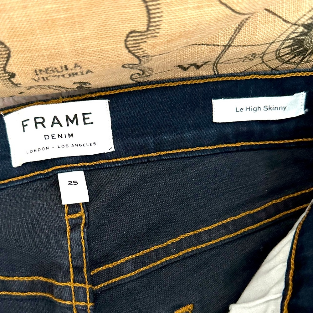 Frame High Rise Skinny Ankle Jean - Picture 4 of 4